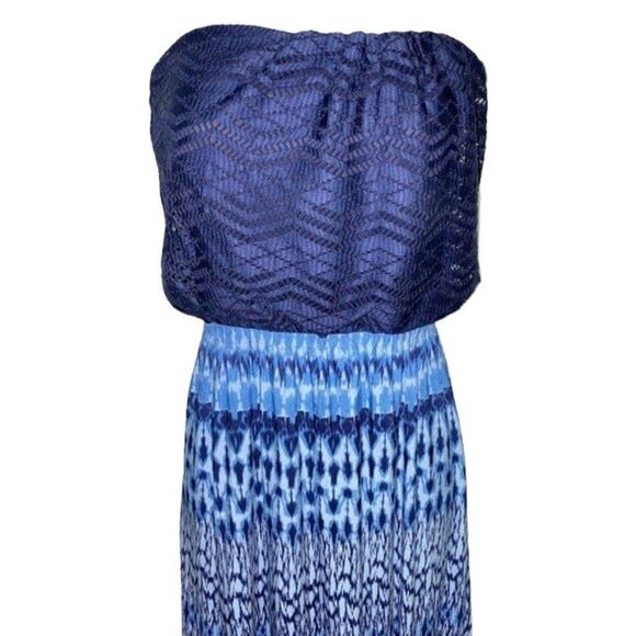 Elegant Blue Strapless Maxi Dress - Picture 4 of 7